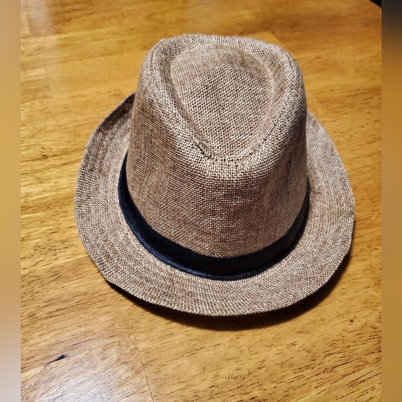 EUC Small Woven Tote Bag & Small Hat - Picture 2 of 10